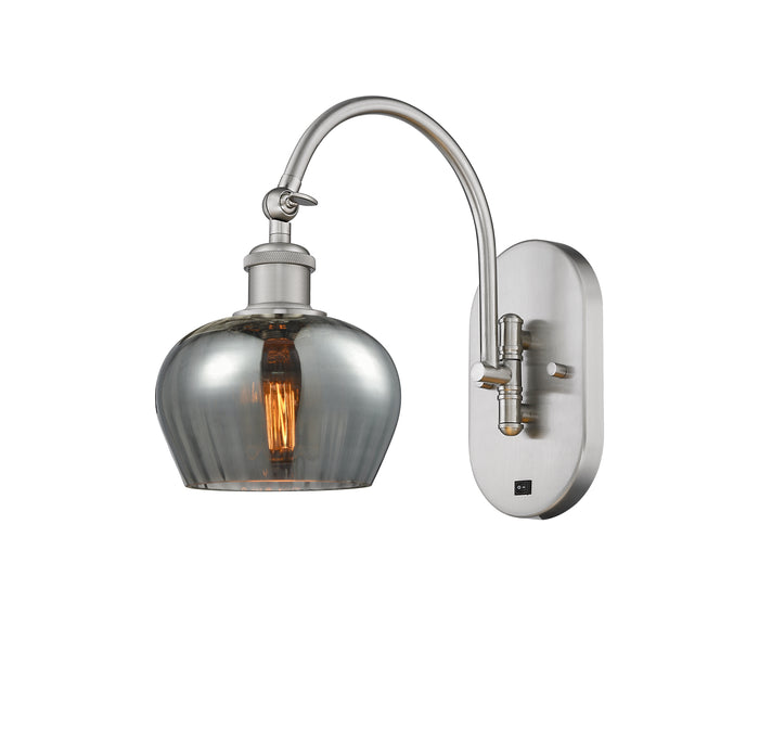 Brushed Satin Nickel / Light Smoke