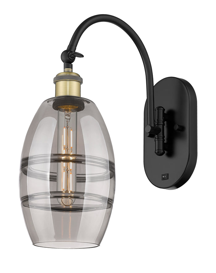 Black Antique Brass / Light Smoke